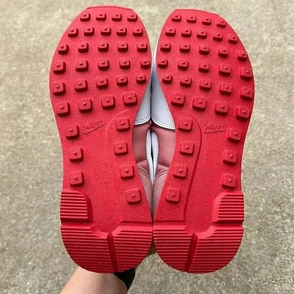 NWOT Nike Internationalist Sneakers - Picture 3 of 10